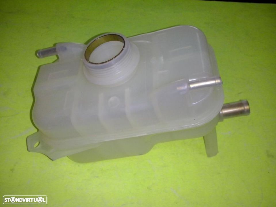 Depósito água Daewoo Nubira de 97 a 99  ( NOVO ) - 1