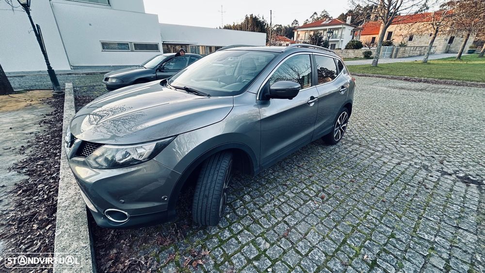Nissan Qashqai 1.2 DIG-T Tekna - 1