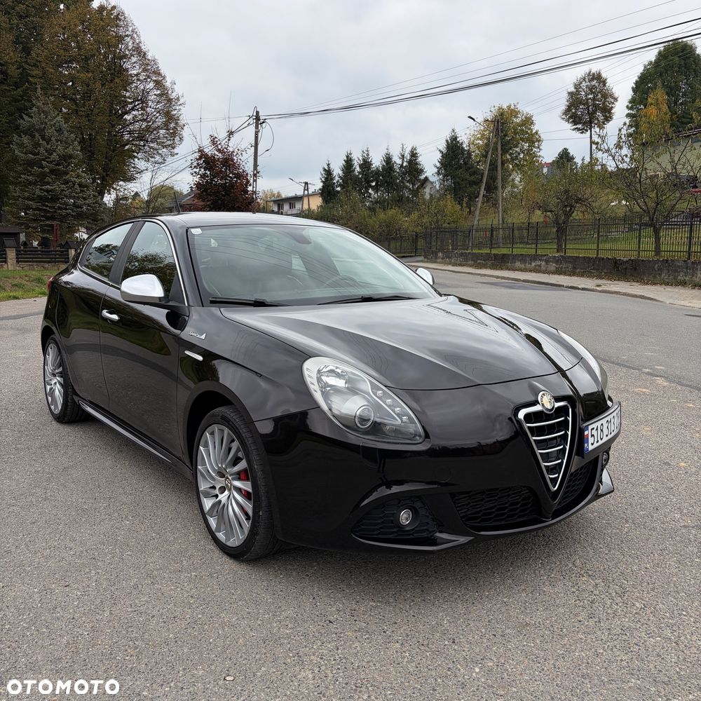 Alfa Romeo Giulietta 2013 photo 2