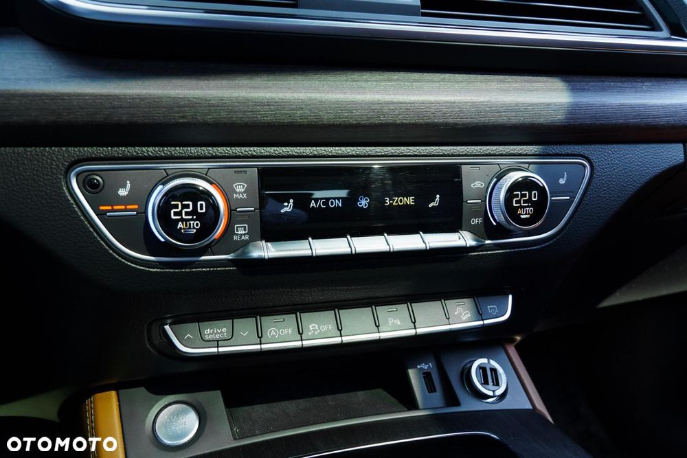 Audi Q5 Sportback - 28