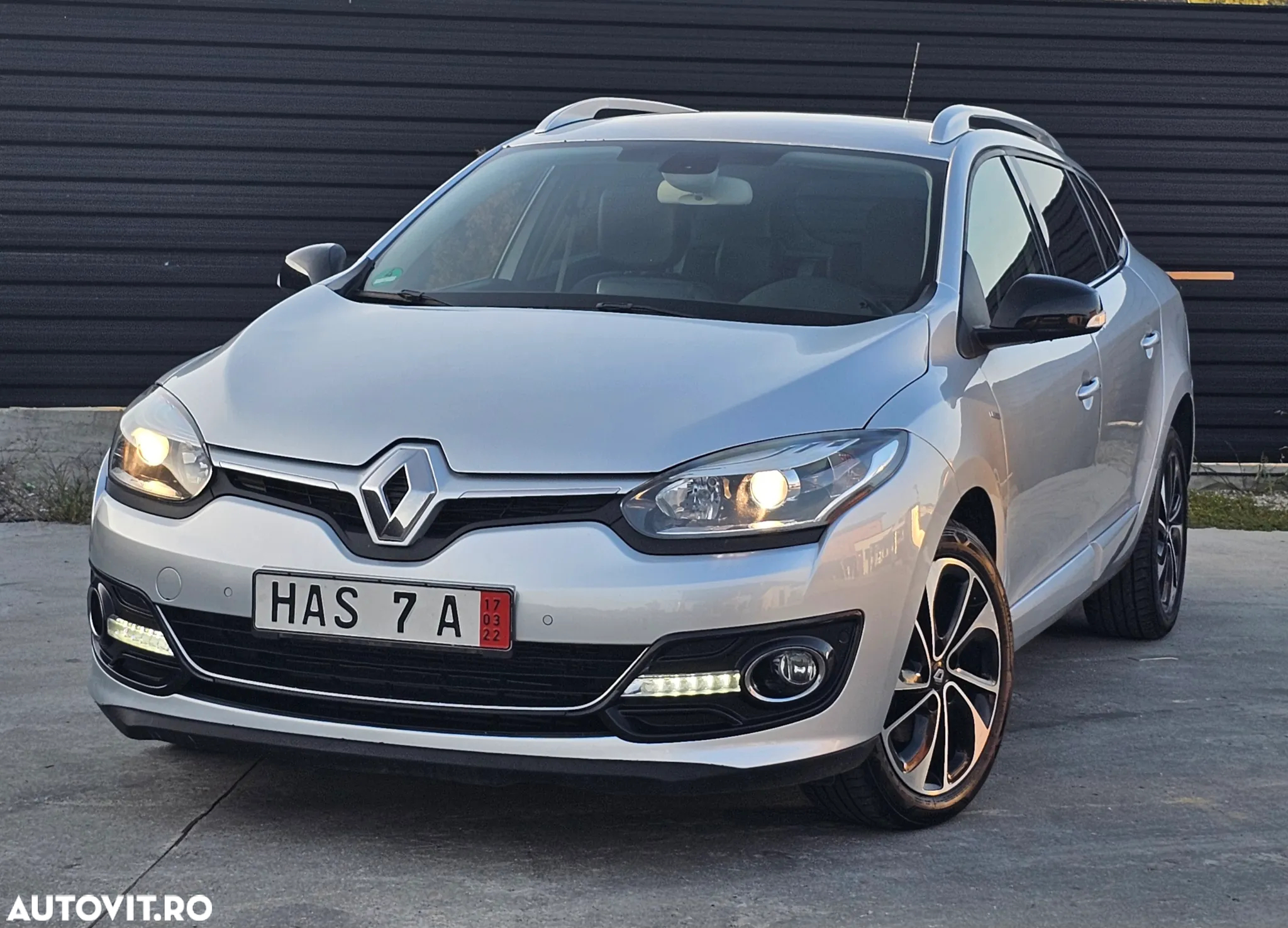 Renault Megane Grandtour ENERGY dCi 110 Start & Stopp Bose Edition - 12