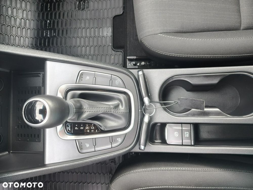 Hyundai Kona - 13