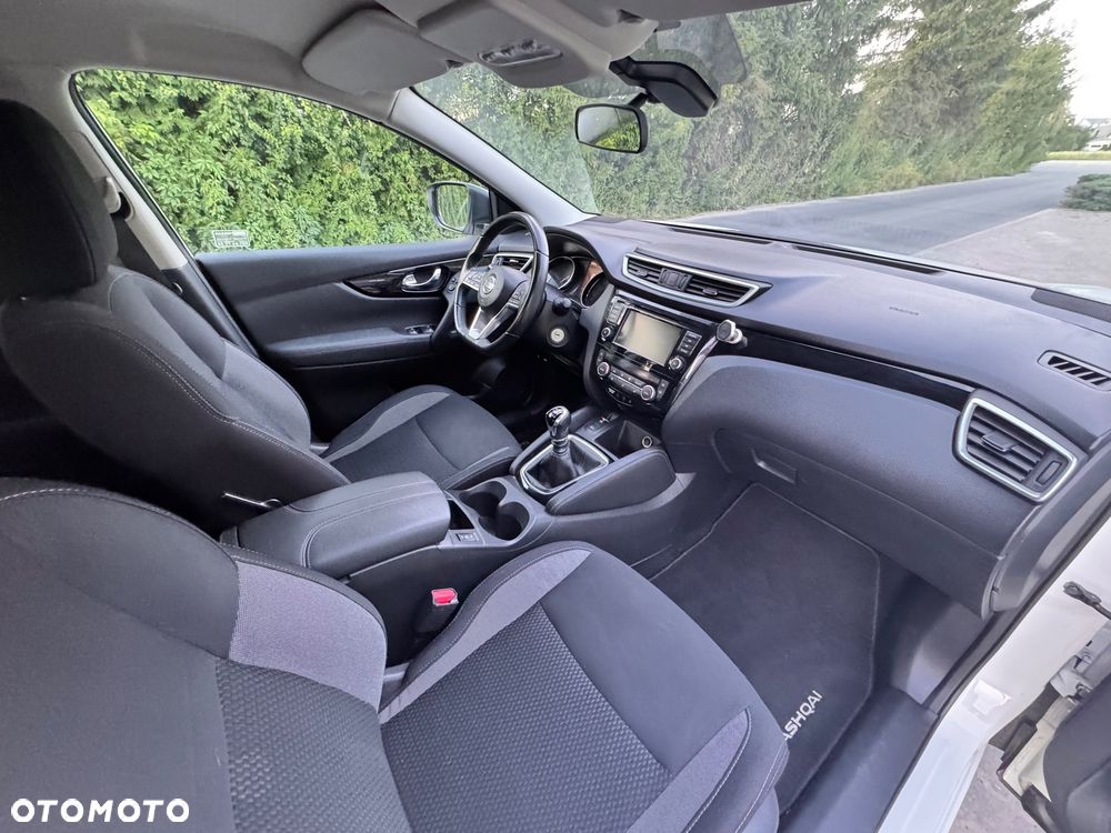 Nissan Qashqai - 12