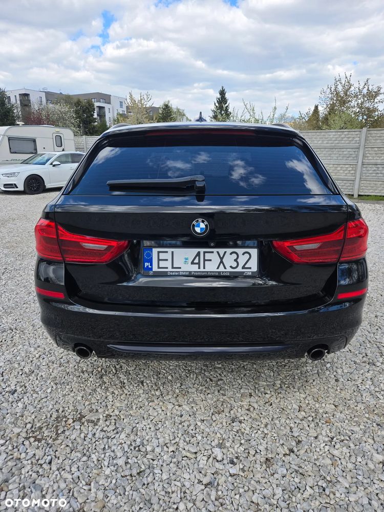 BMW Seria 5 520d Sport Line sport - 8