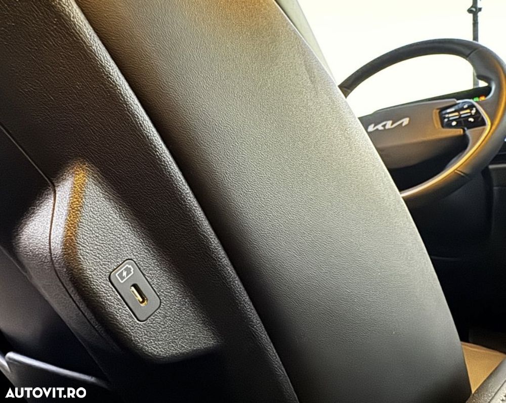 Kia Niro 1.6 GDI 6DCT HEV Premium - 32