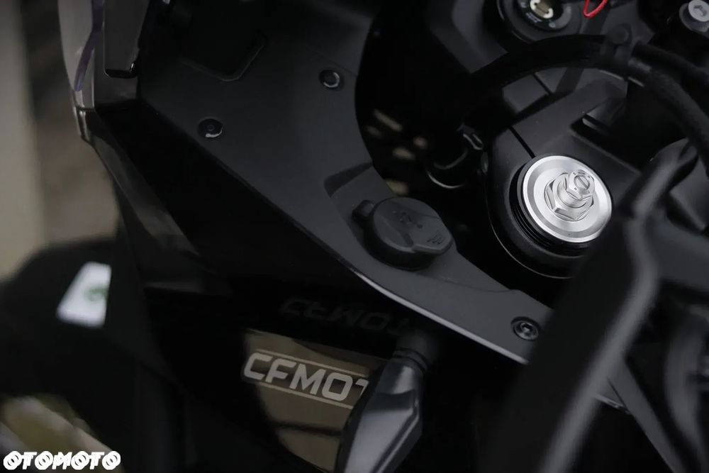 CFMoto MT - 13