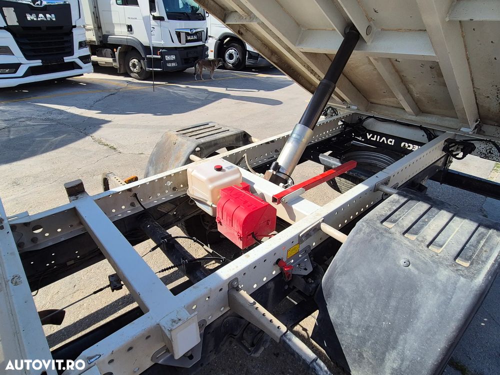 Iveco 35C16H3.0 D - 8