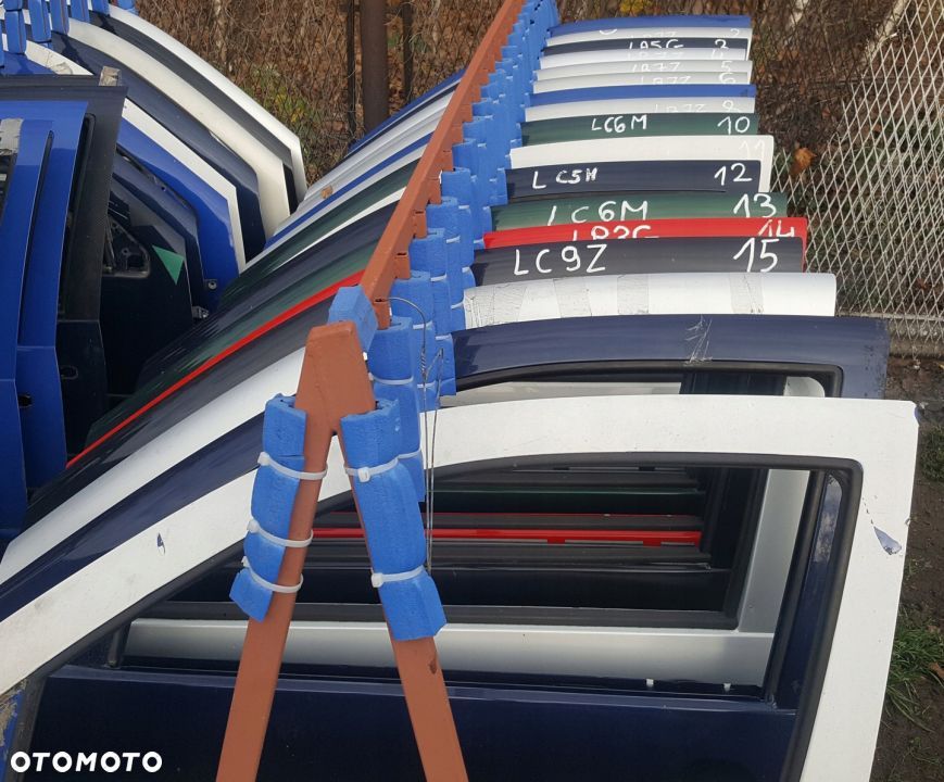 DRZWI LEWY PRZÓD VW GOLF IV 3D - 4