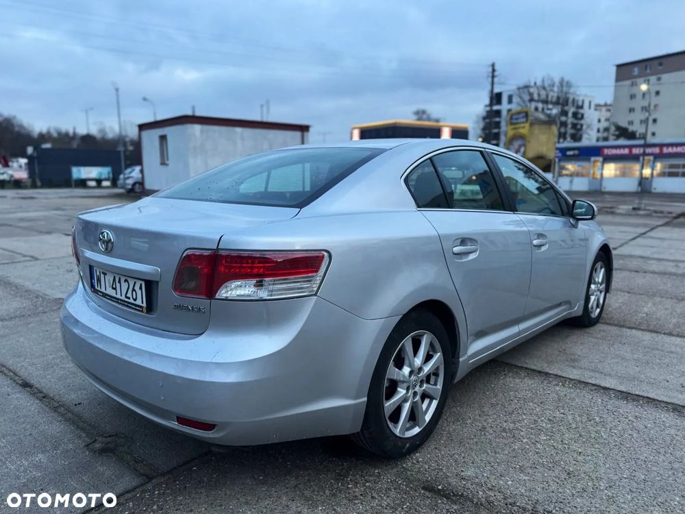 Toyota Avensis 2.0 Sol plus EU5 MS - 3