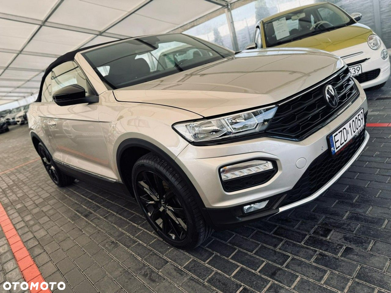 Volkswagen T-Roc - 11