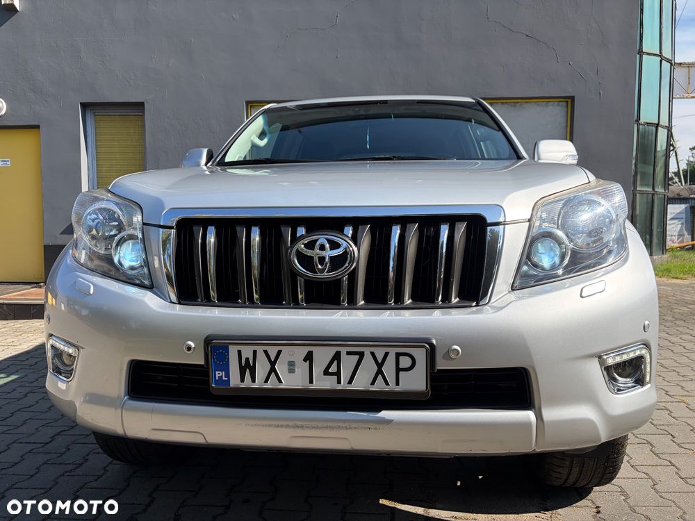 Toyota Land Cruiser 2012 photo 2