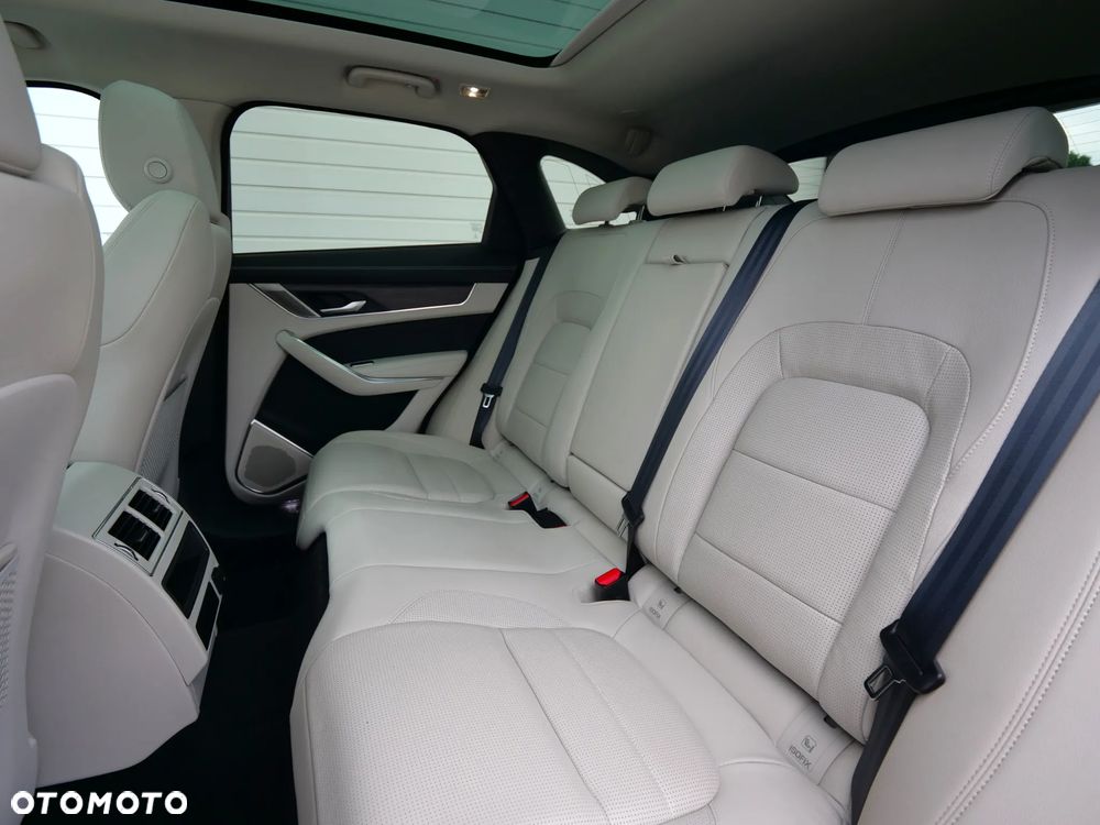 Jaguar F-Pace 2.0 i4P AWD R-Sport - 41