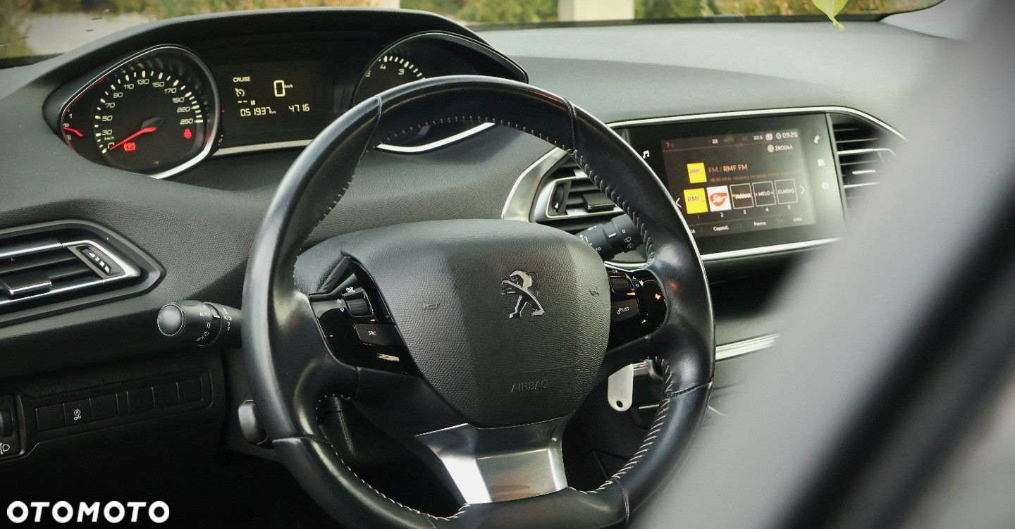 Peugeot 308 - 11