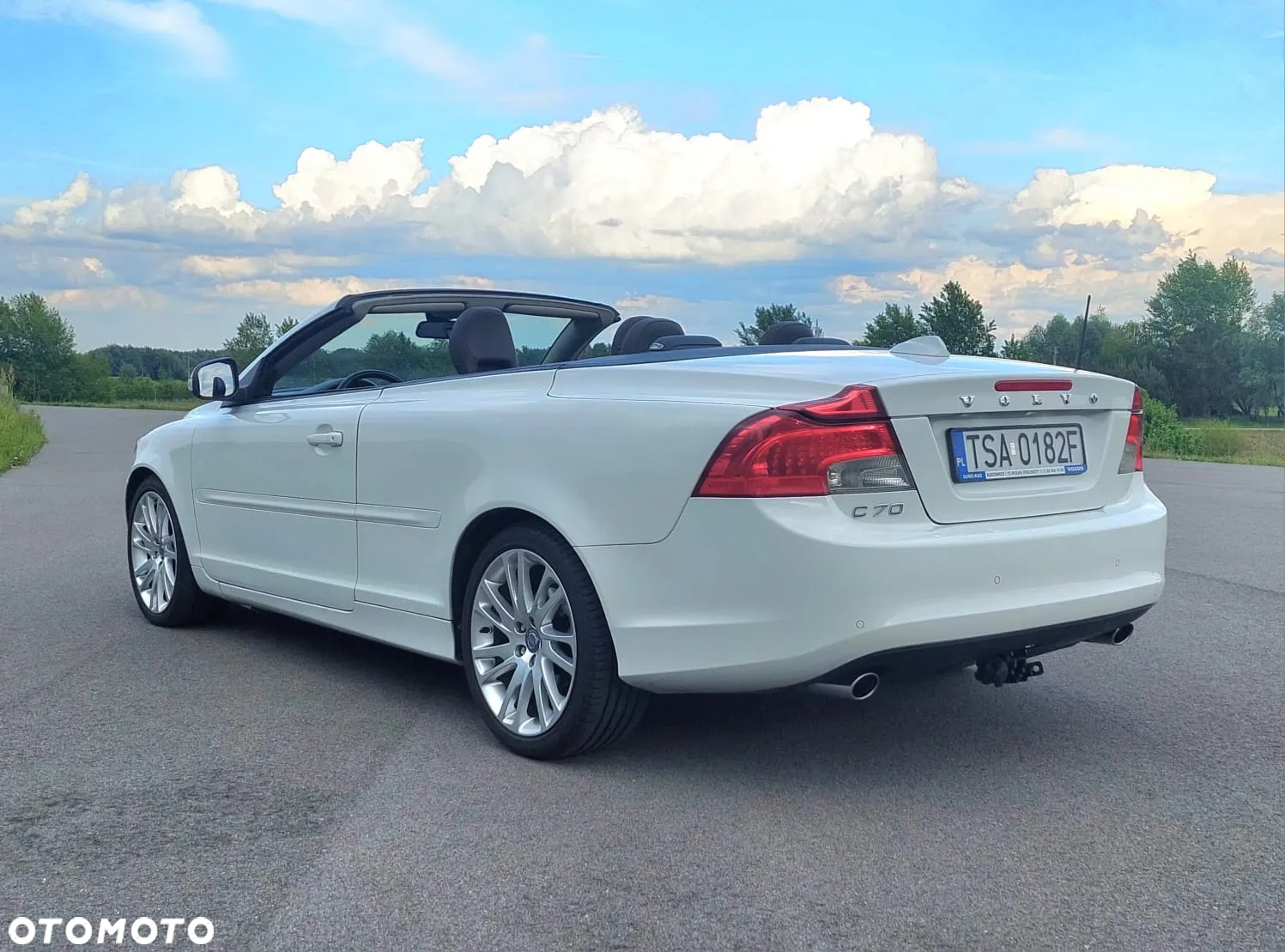 Volvo C70 D3 Momentum - 4