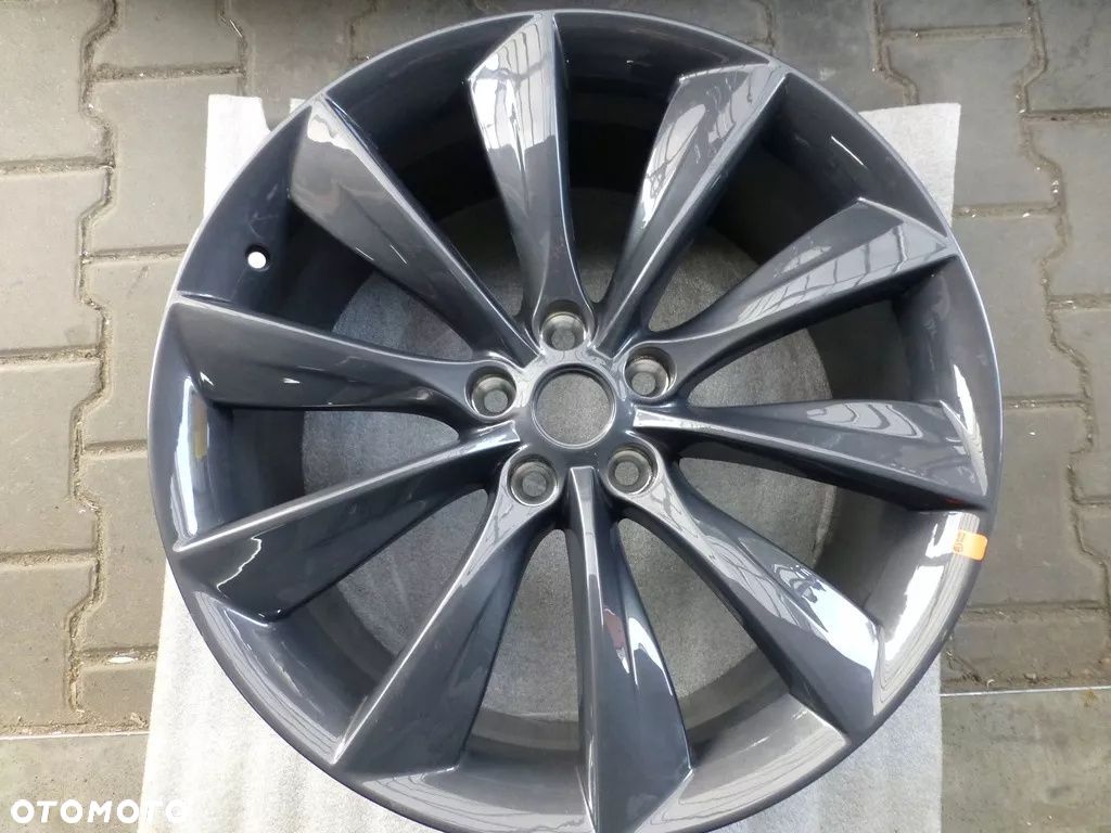 FELGA TESLA S 1017337-00-A 9X21ET40 - 1