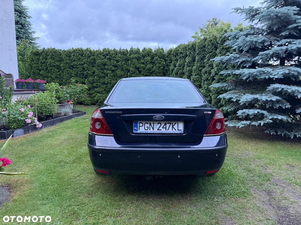 Ford Mondeo 2.0 TDCi Trend - 4