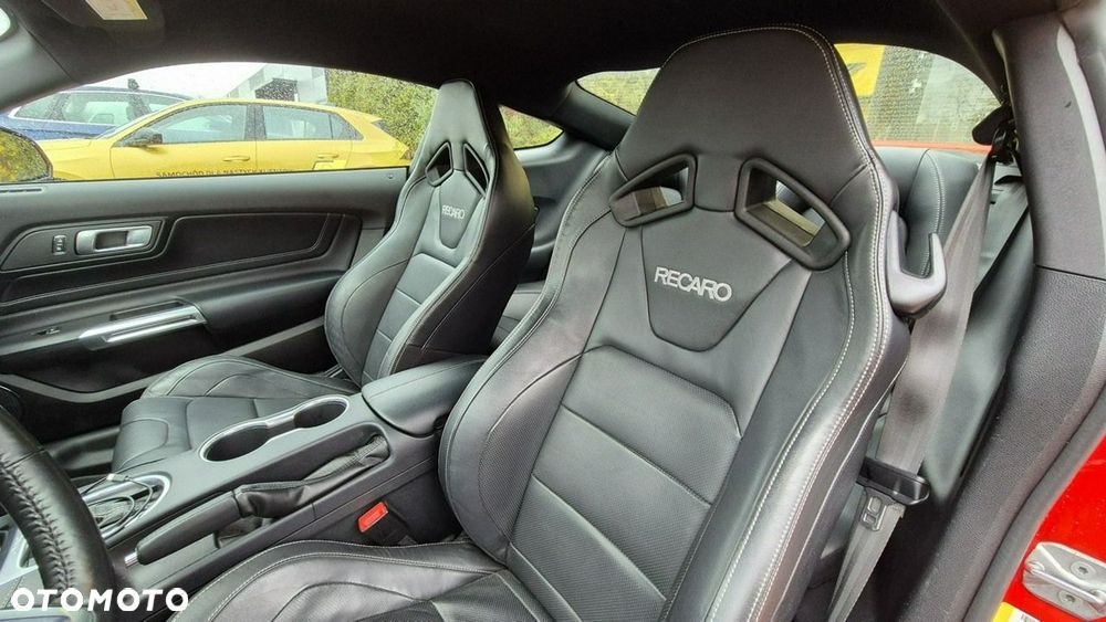 Ford Mustang - 11