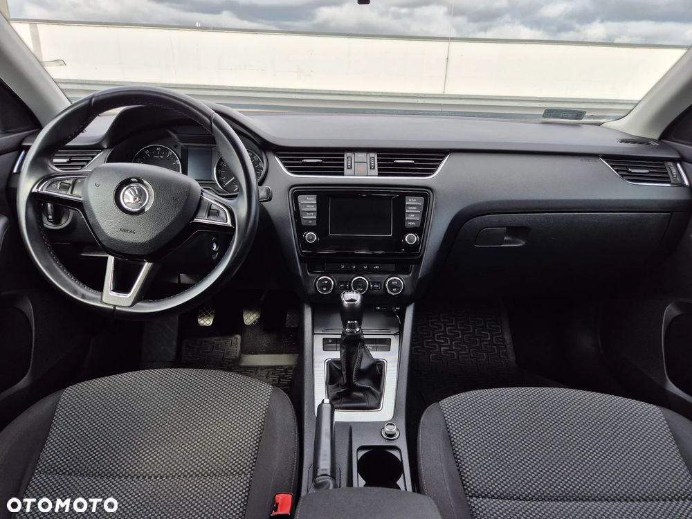 Skoda Octavia 1.4 TSI Ambition - 19