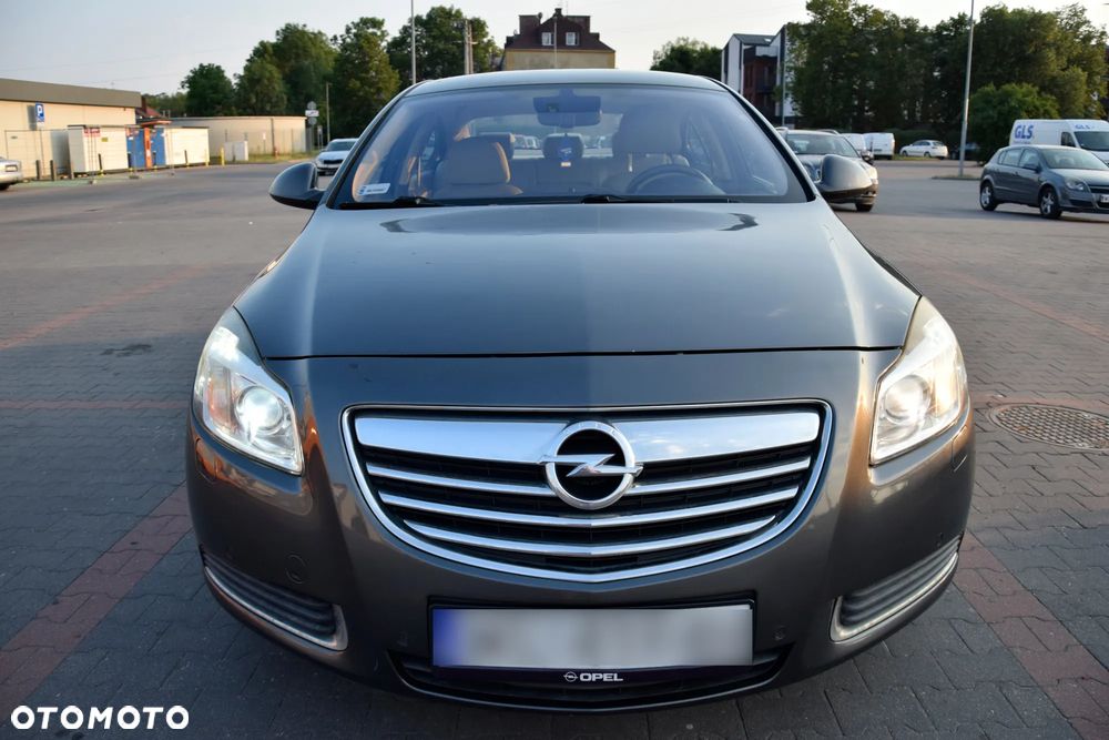 Opel Insignia 2.0 CDTI - 12