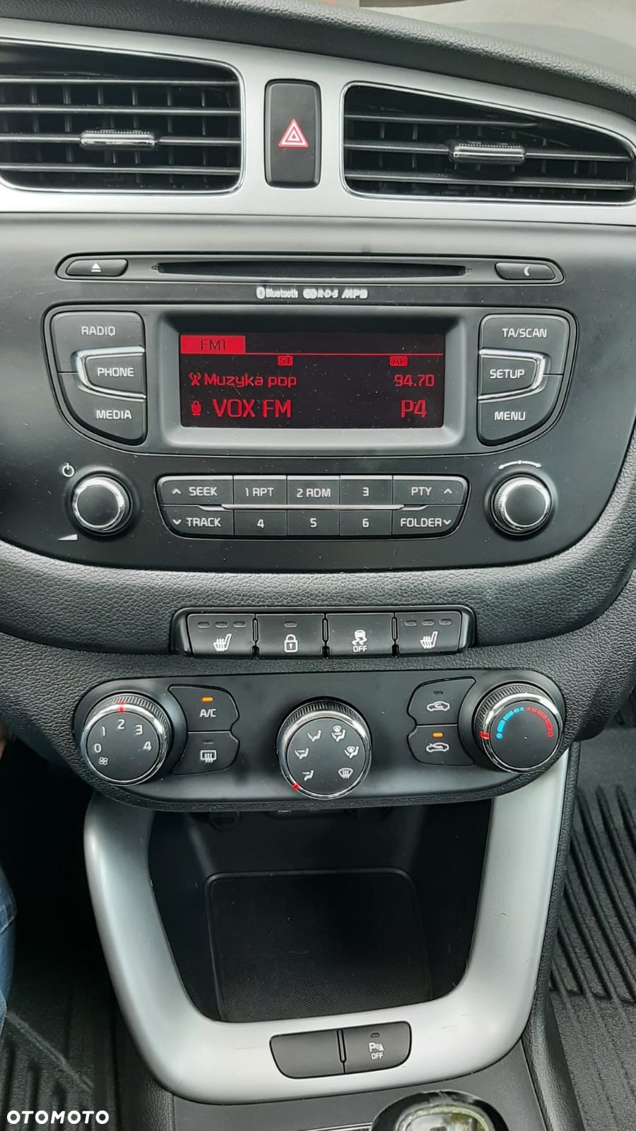 Kia Ceed 1.6 GDI SW Edition 7 - 25