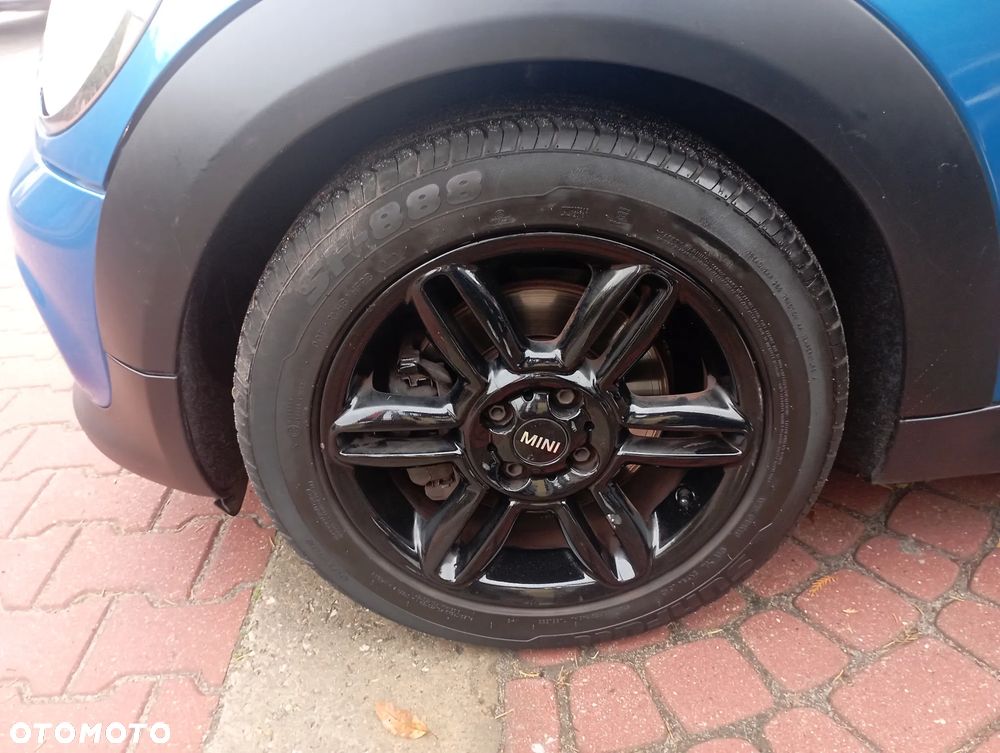 MINI ONE D - 19