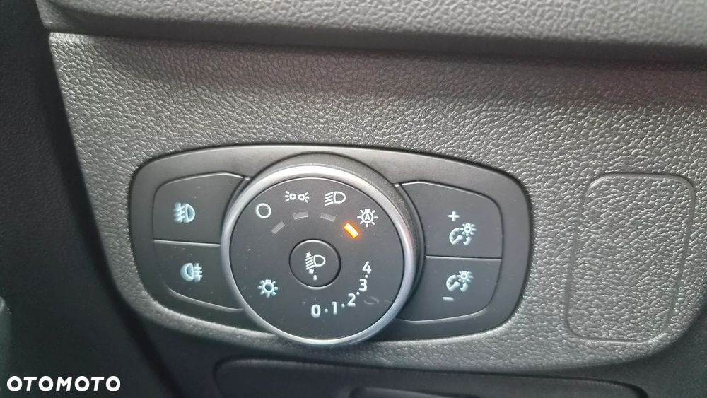 Ford Focus 1.5 EcoBlue Start-Stopp-System TITANIUM STYLE - 20