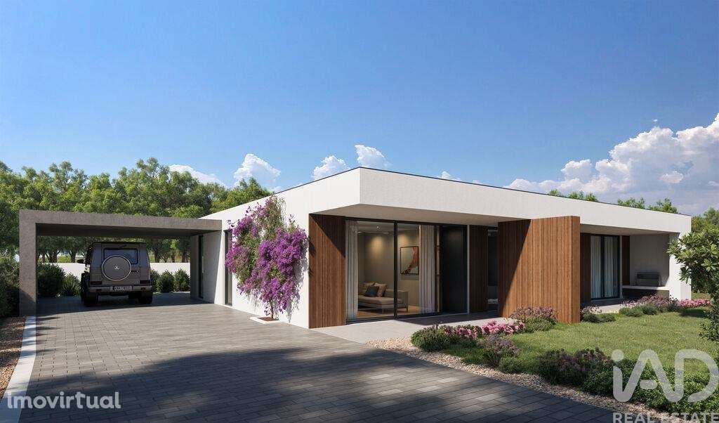 Casa / Villa T3 em Tornada e Salir do Porto de 225,00 m2 - Grande imagem: 2/9