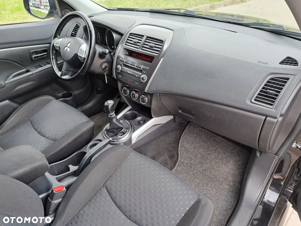 Mitsubishi ASX - 11