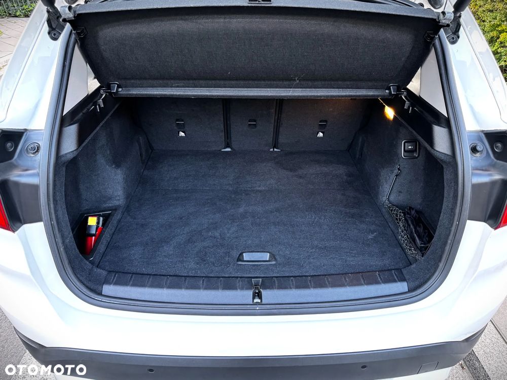 BMW X1 sDrive18i - 21