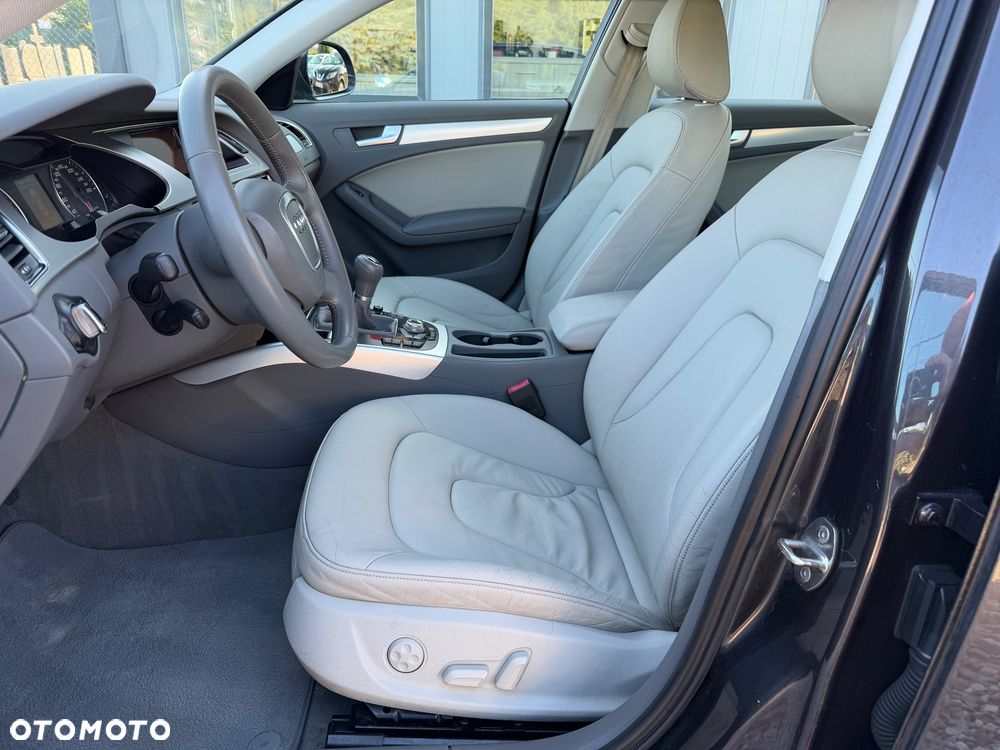 Audi A4 Limousine - 10