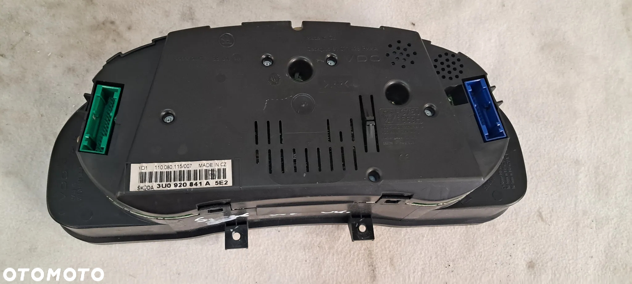 Licznik Zegar Skoda Superb I TDI FUL FIS 3U0920841A - 5