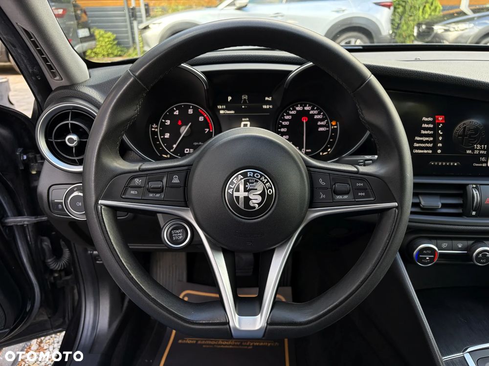 Alfa Romeo Giulia - 22