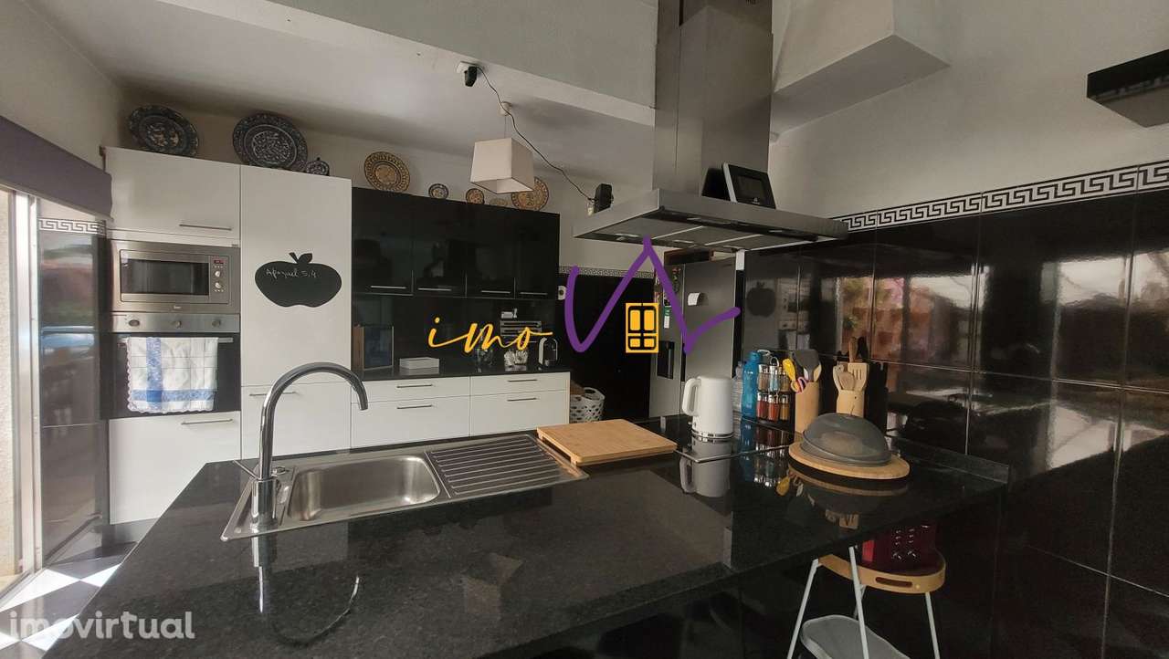 Moradia T4 em Tavarede - Grande imagem: 4/33