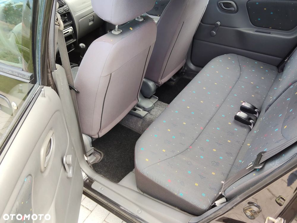 Suzuki Alto 1.1 Comfort - 21