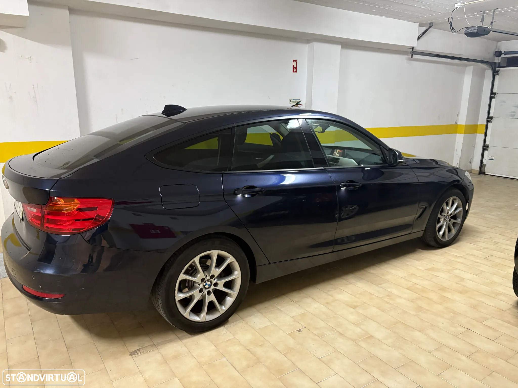 BMW 328 Gran Turismo i xDrive Advantage - 6