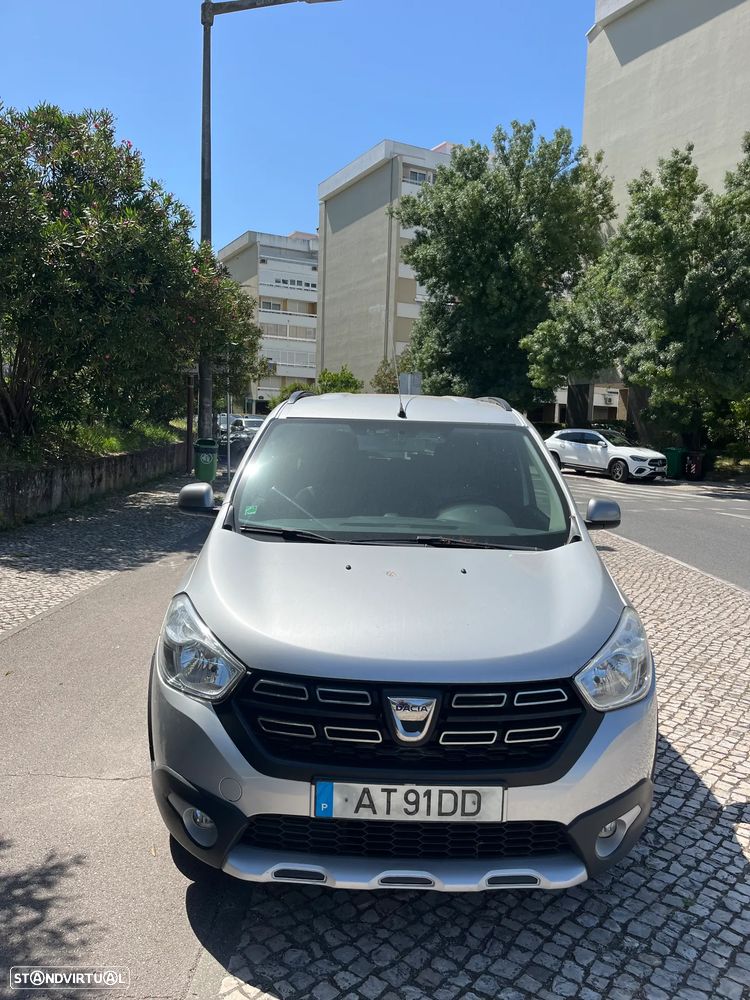 Dacia Lodgy 1.2 TCe Confort 7L - 2