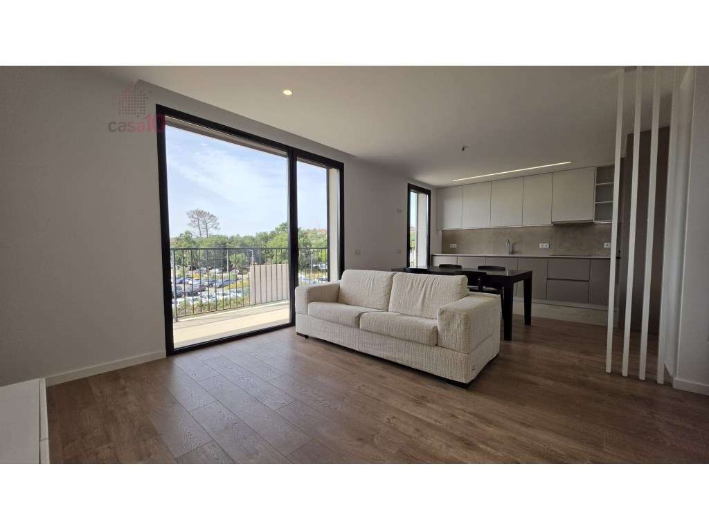 Apartamento T2 novo, com piscina comum, em Fátima - Grande imagem: 2/32