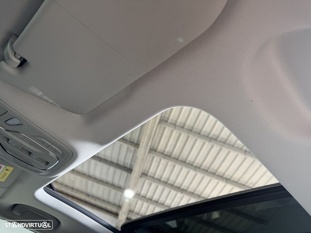 MG ZS EV 72.6 kWh Luxury - 13