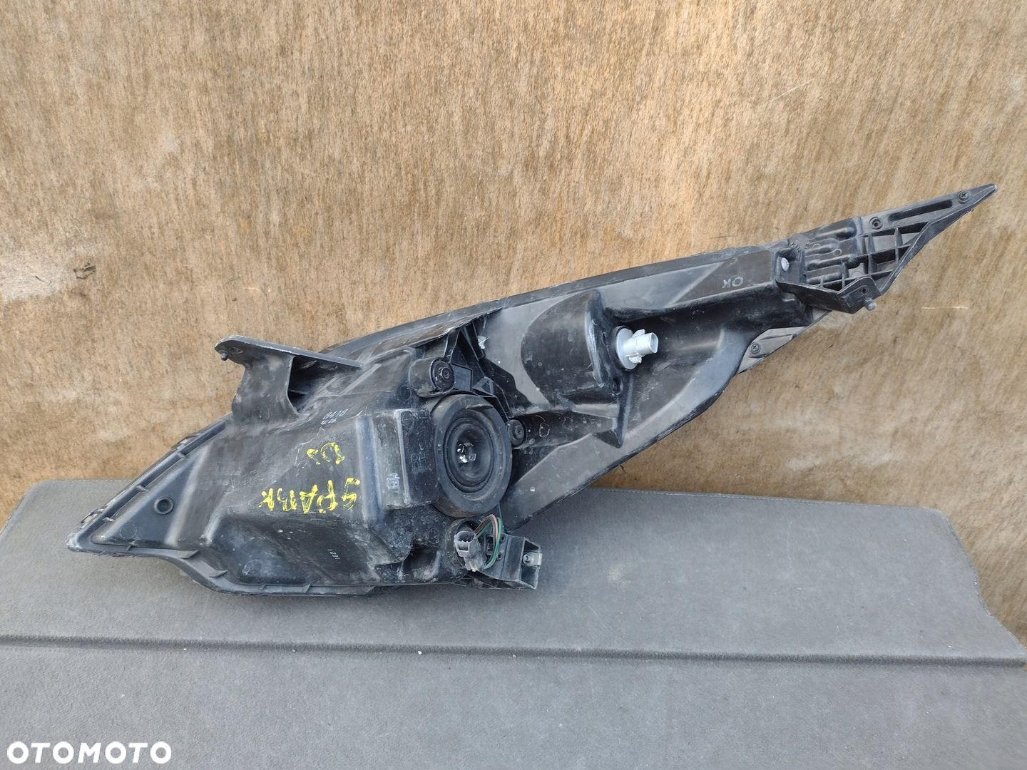 lampa chevrolet spark prawa EU cała - 2