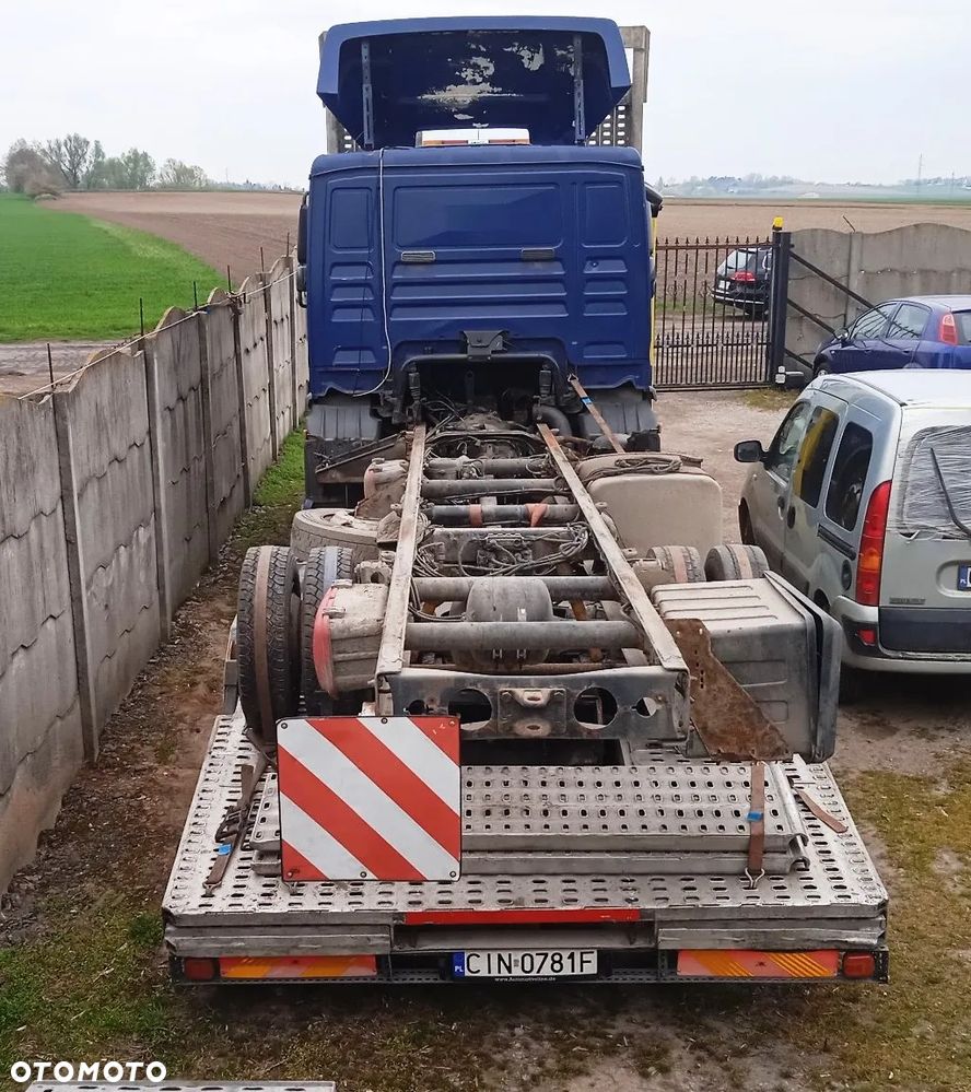 Na części MAN TGL 8.180 Euro 4 drzwi maska zderzak lampa szyba czołowa deska rozdzielcza fotele rama dyfer most bak silnik skrzynia biegów - 2