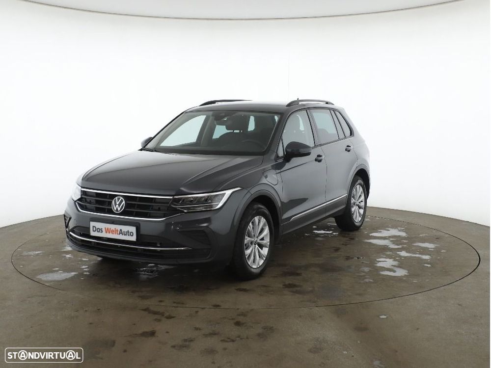 VW Tiguan - 1