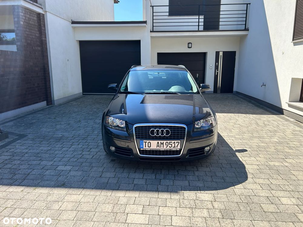 Audi A3 Sportback 2.0 TDI DPF (DSG) S tronic Ambiente - 12