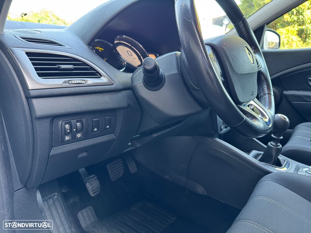 Renault Mégane Sport Tourer ENERGY dCi 110 Start & Stopp Expression - 13