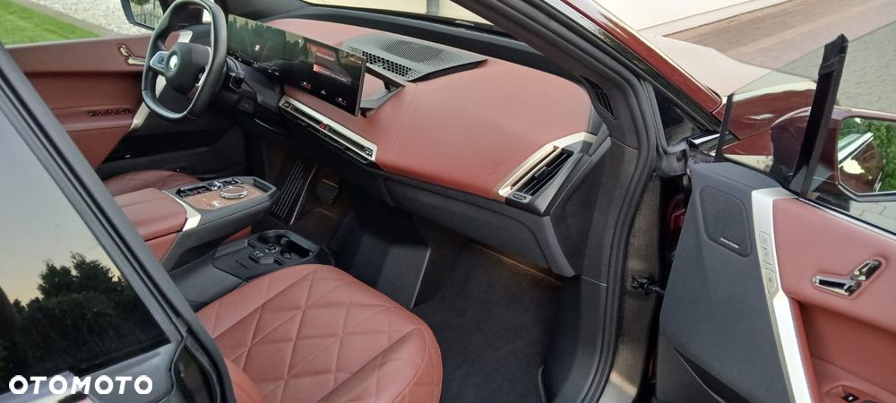BMW iX xDrive50 - 14