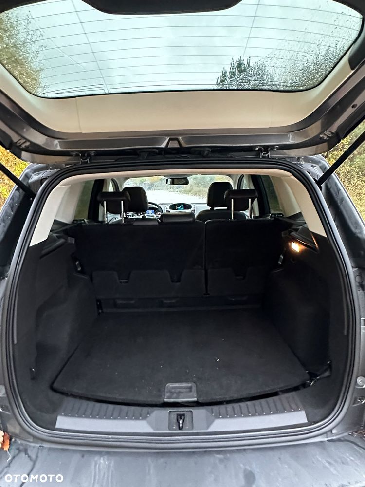 Ford Kuga 2.0 TDCi 4x4 Titanium - 29