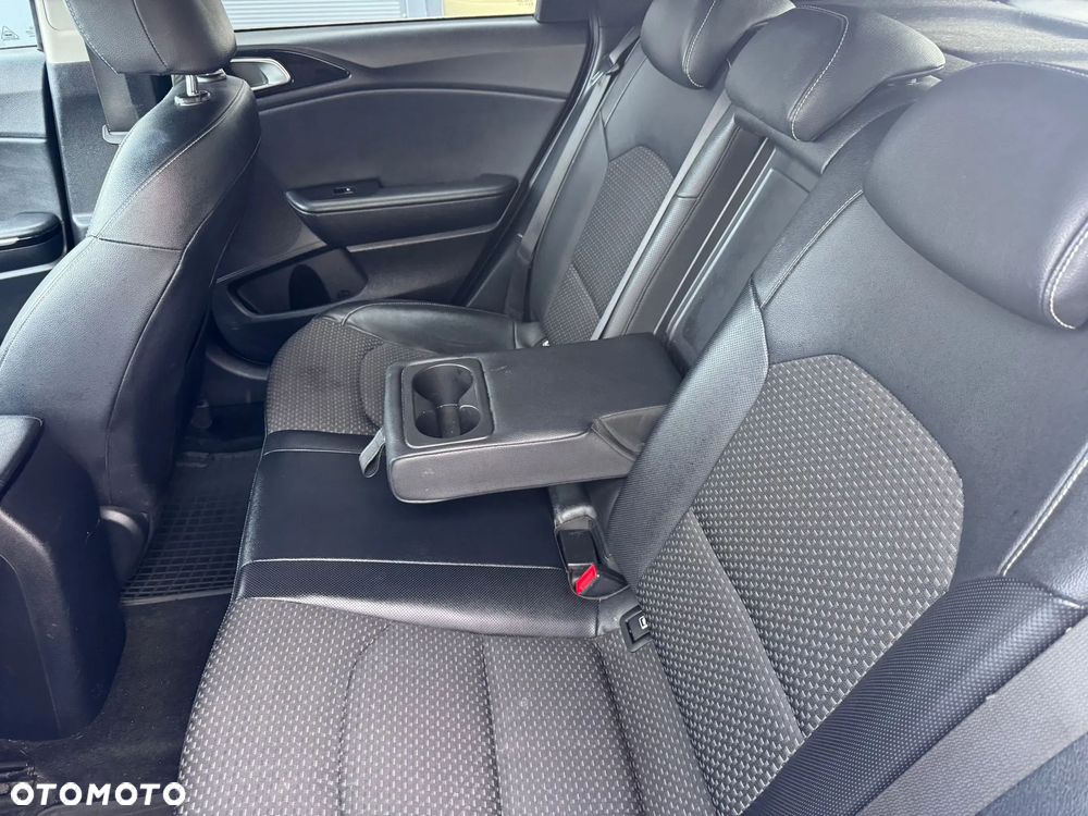 Kia Ceed 1.0 T-GDI ISG GT Line - 8