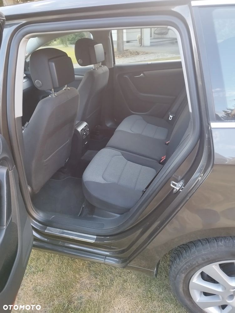 Volkswagen Passat - 6