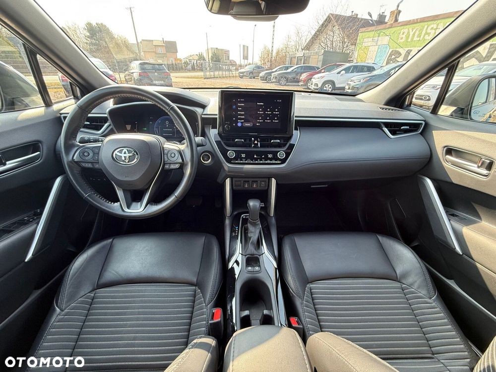 Toyota Corolla Cross - 25