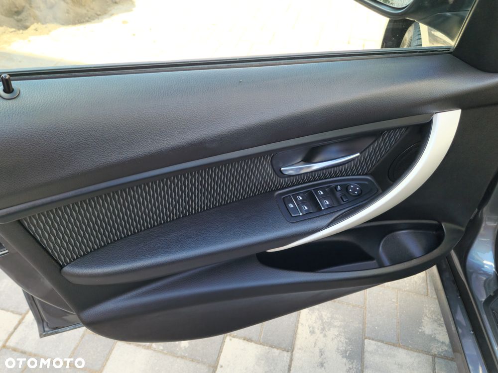 BMW Seria 3 316d Advantage - 15