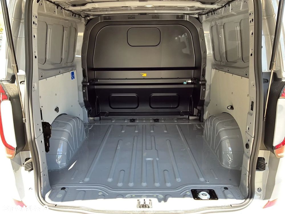 Volkswagen Transporter T7 Furgon Plus Edition/5 osob./AUTOMAT 2,0 l TDI 170 KM r. o. 3500 mm - 10